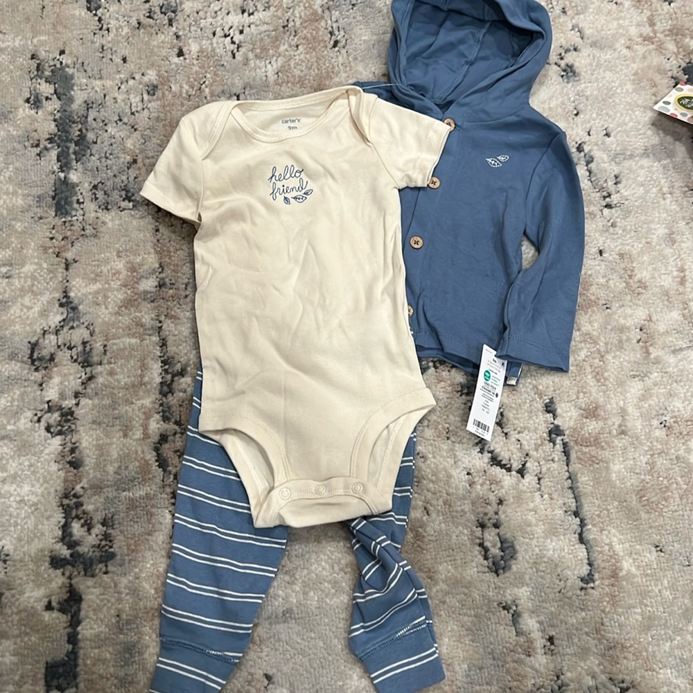 NWT Carter's 3 Piece Set (9M)